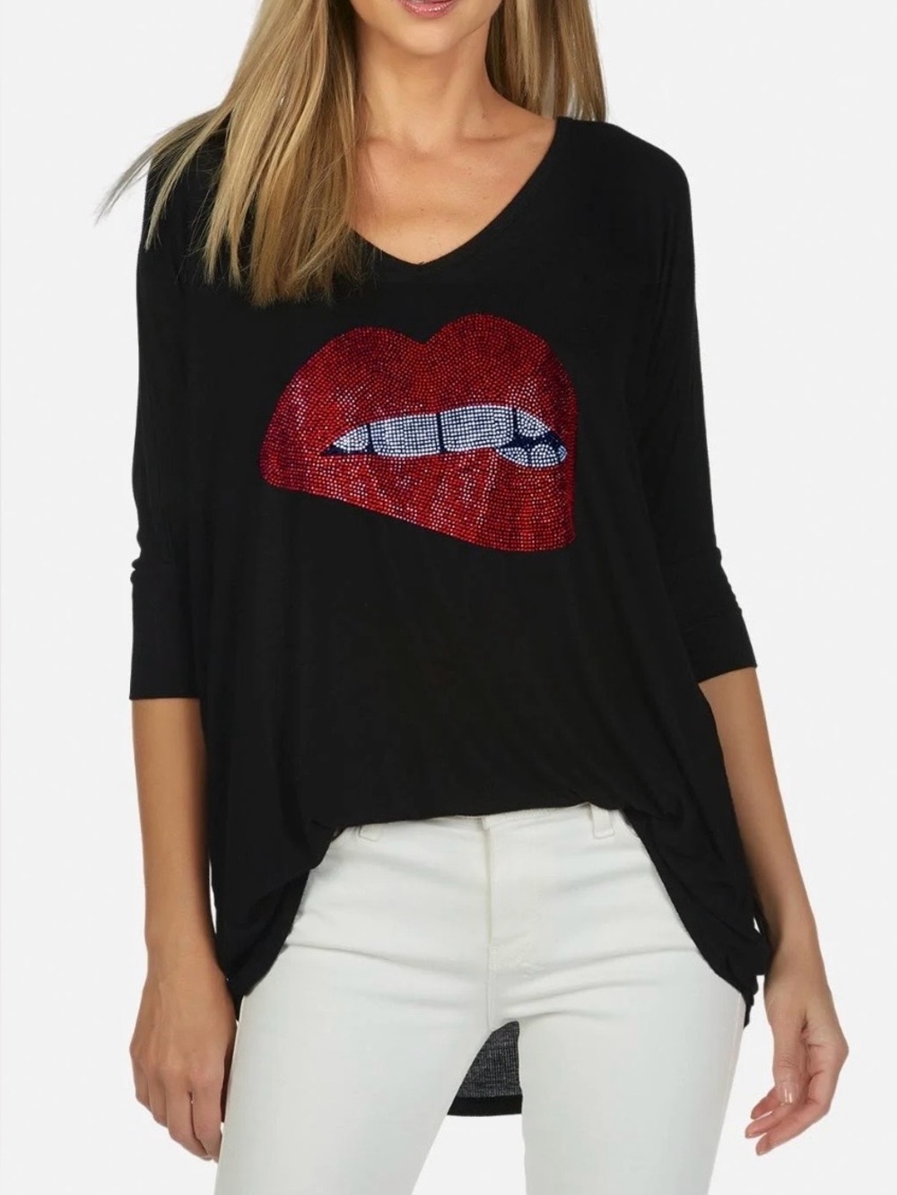 Lauren Moshi Eva X Crystal Biting Lip Drape V Neck
Tee Size Medium